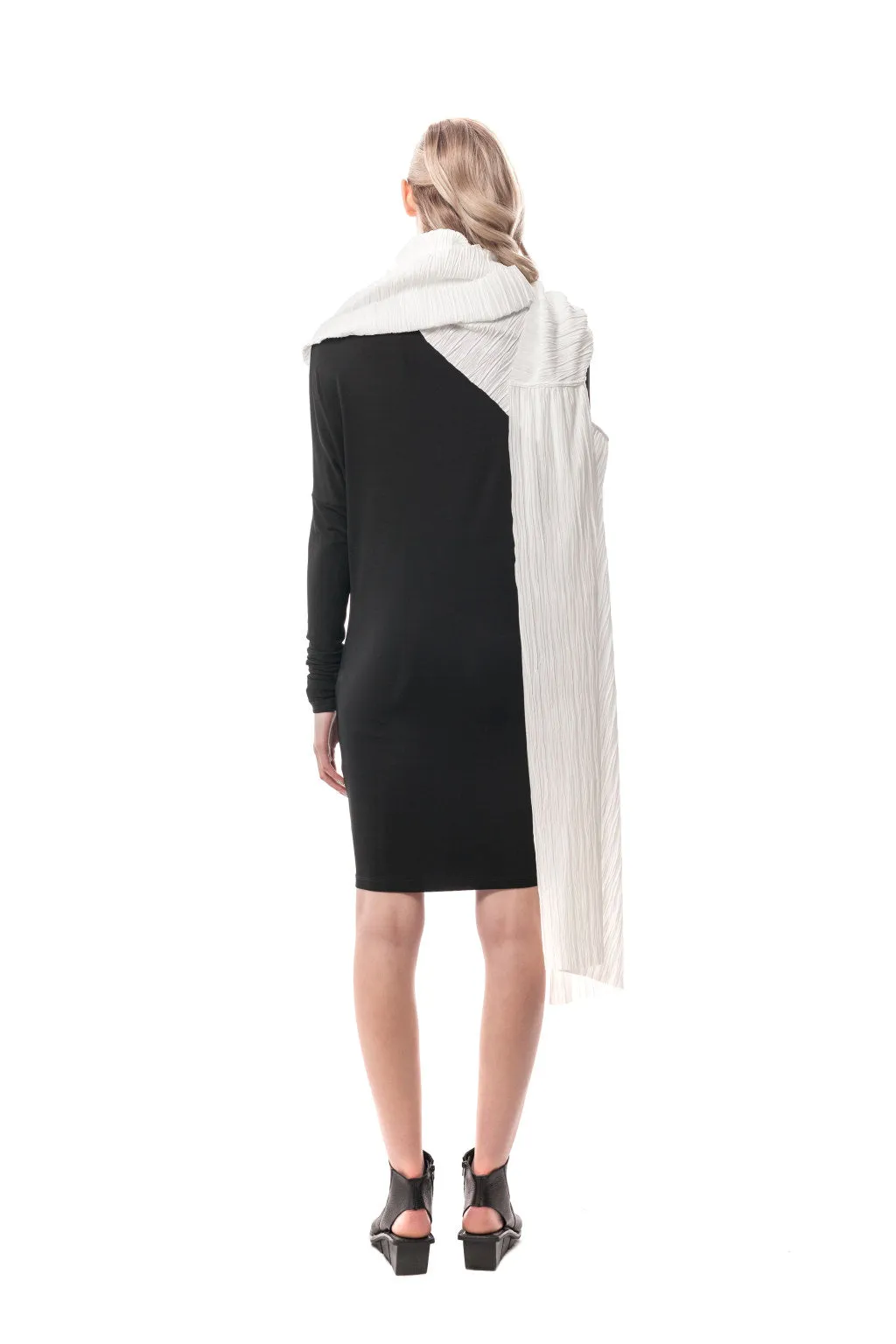 Yoshiaki Pleated Wrap