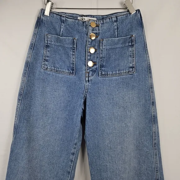 Zara wide leg high waist cropped jeans size 6