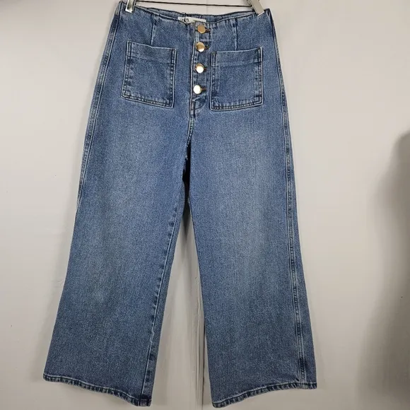 Zara wide leg high waist cropped jeans size 6