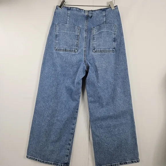 Zara wide leg high waist cropped jeans size 6