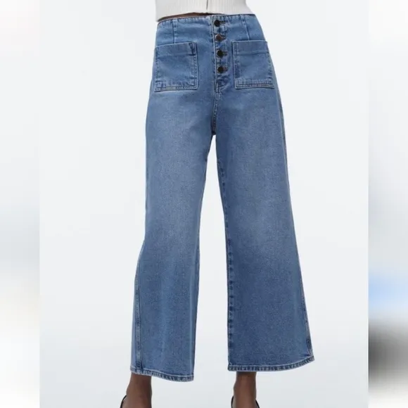 Zara wide leg high waist cropped jeans size 6